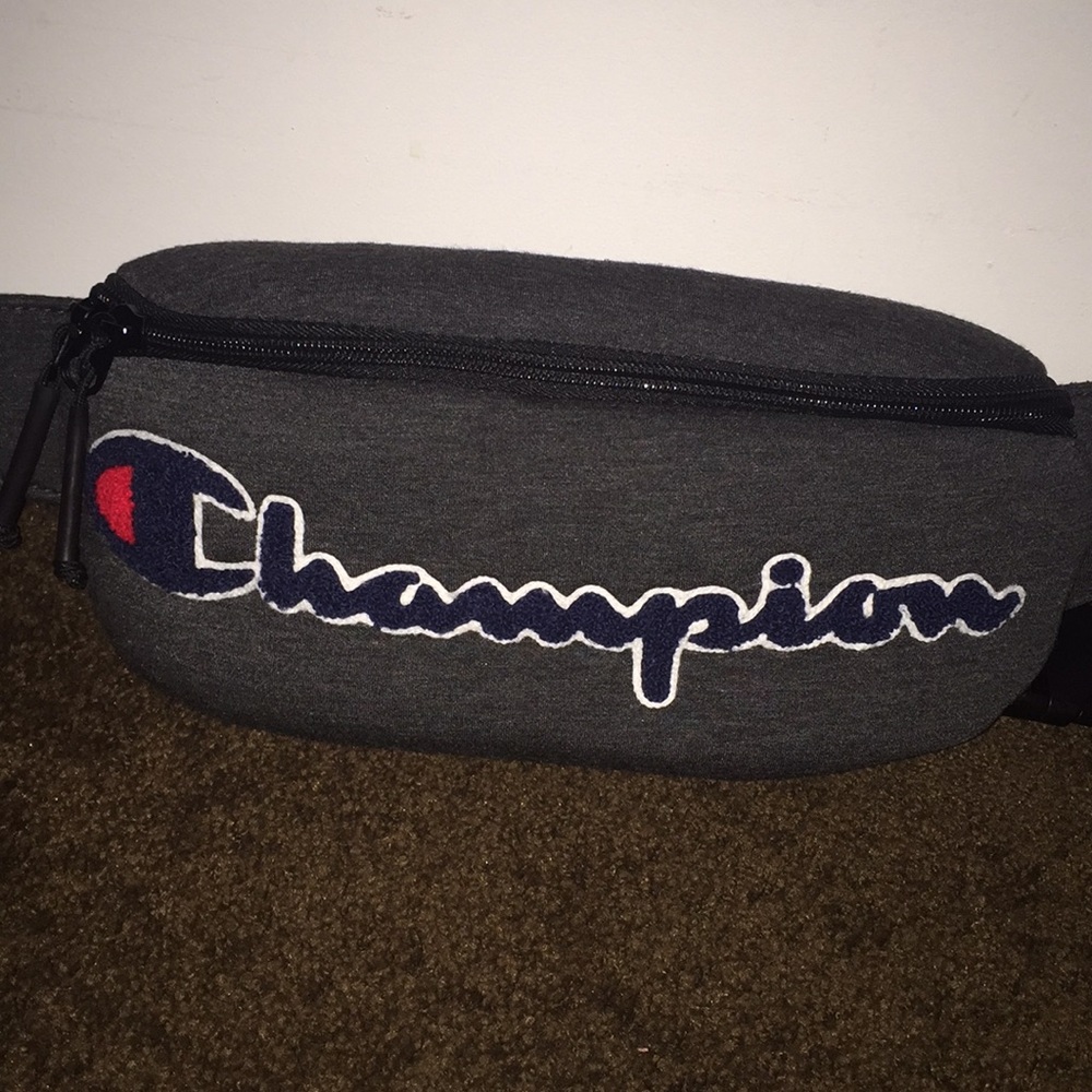 Champion Fannypack